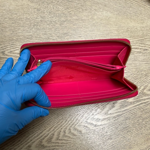 MCM Rose colored Studded Wallet - Picture 2 of 6